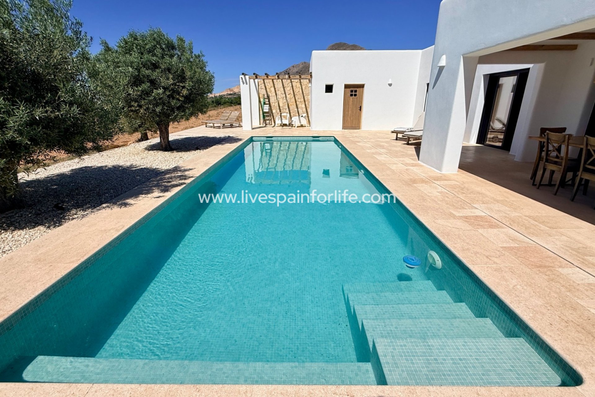Resale - Villa (detached) -
Barbarroja