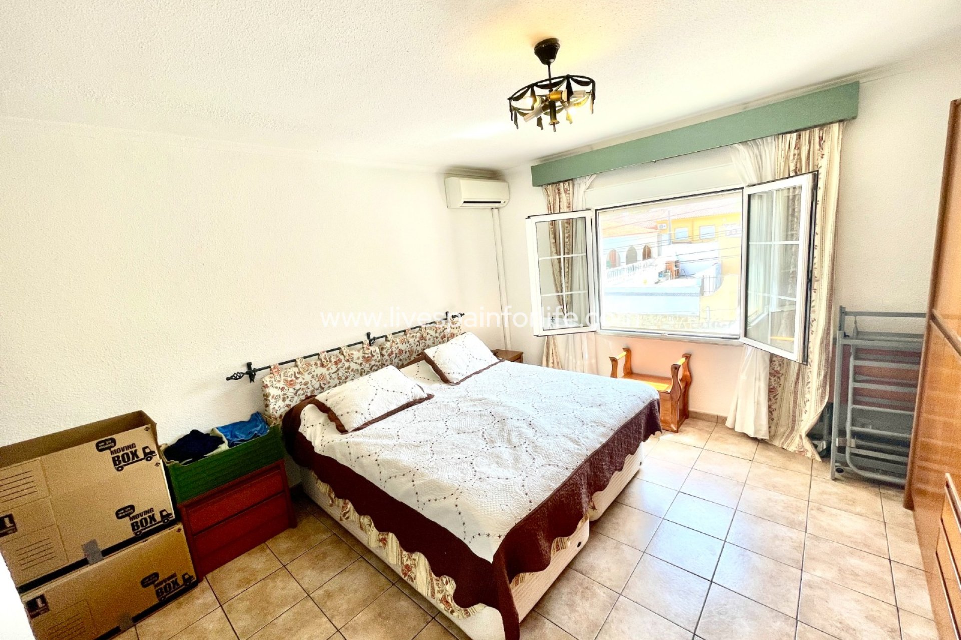 Resale - Villa (detached) -
Benijofar - pueblo
