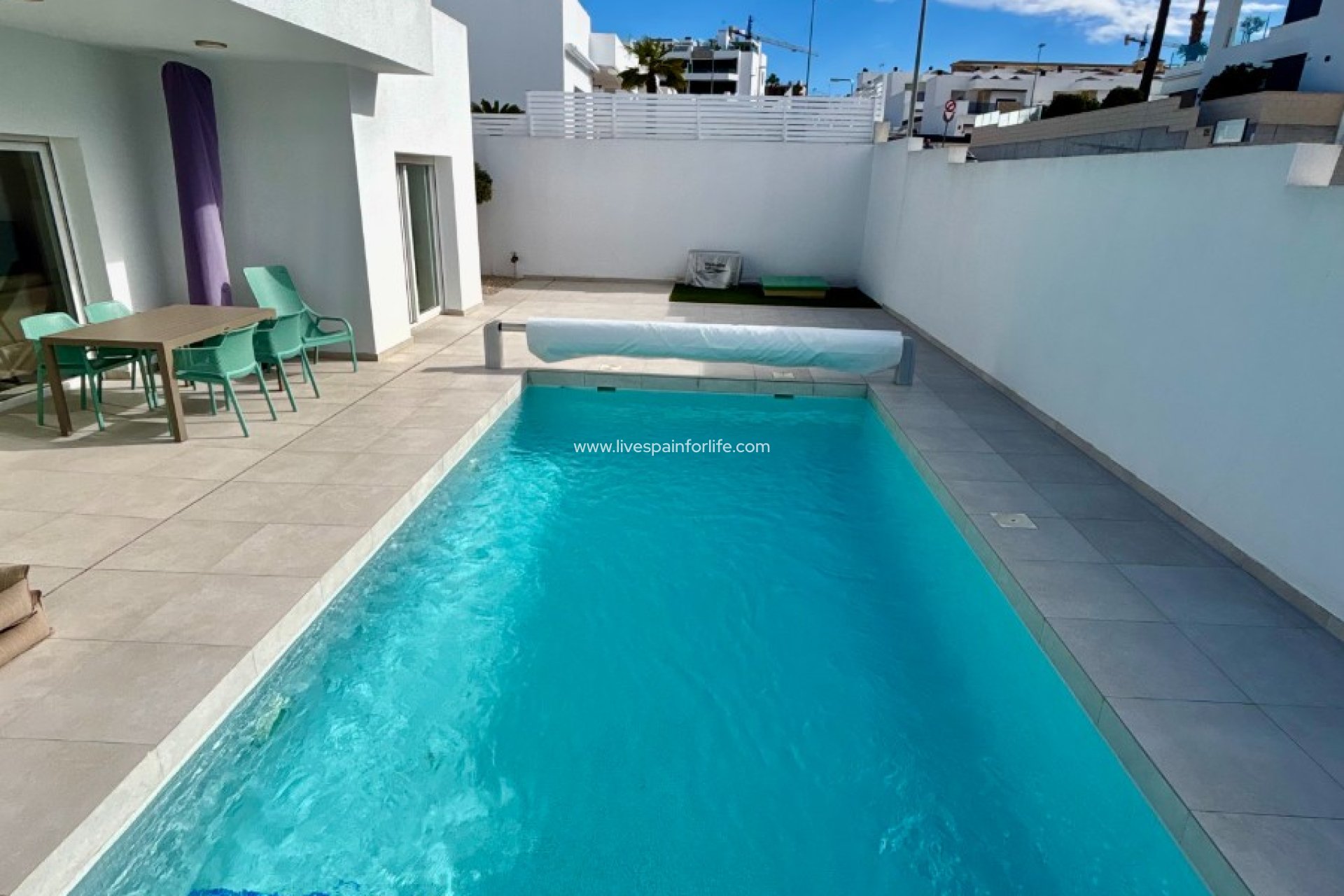 Resale - Villa (detached) -
Benijofar