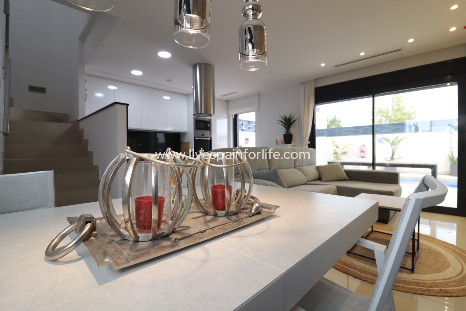 Resale - Villa (detached) -
Benijofar
