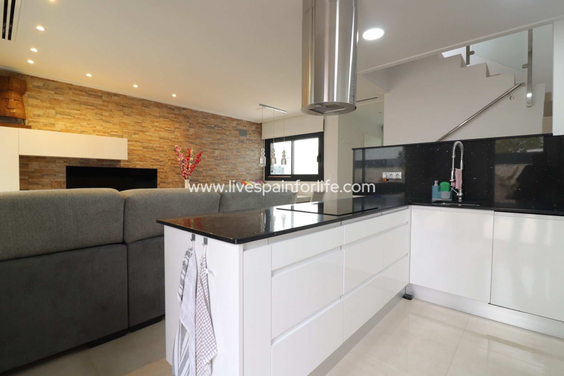 Resale - Villa (detached) -
Benijofar
