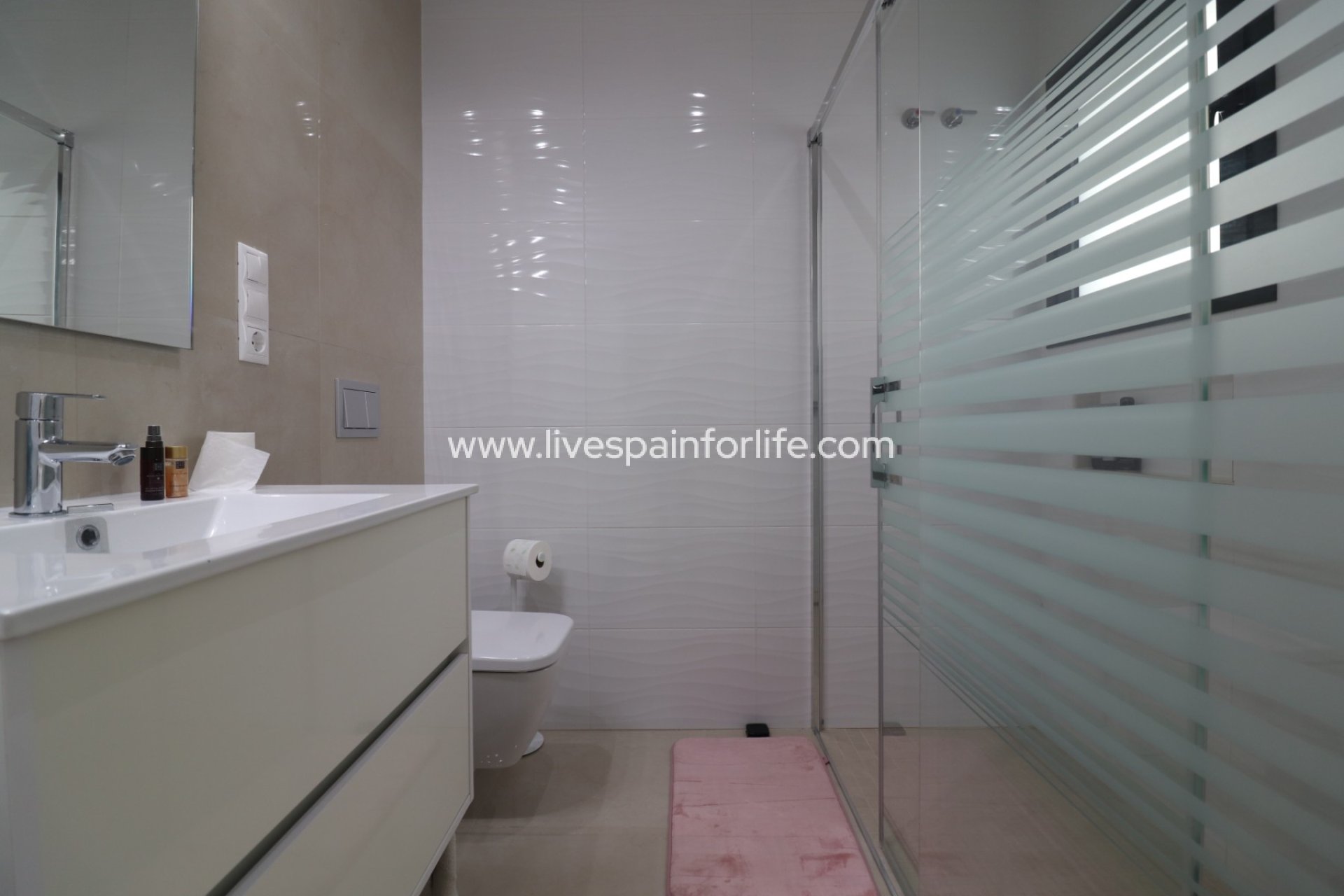 Resale - Villa (detached) -
Benijofar