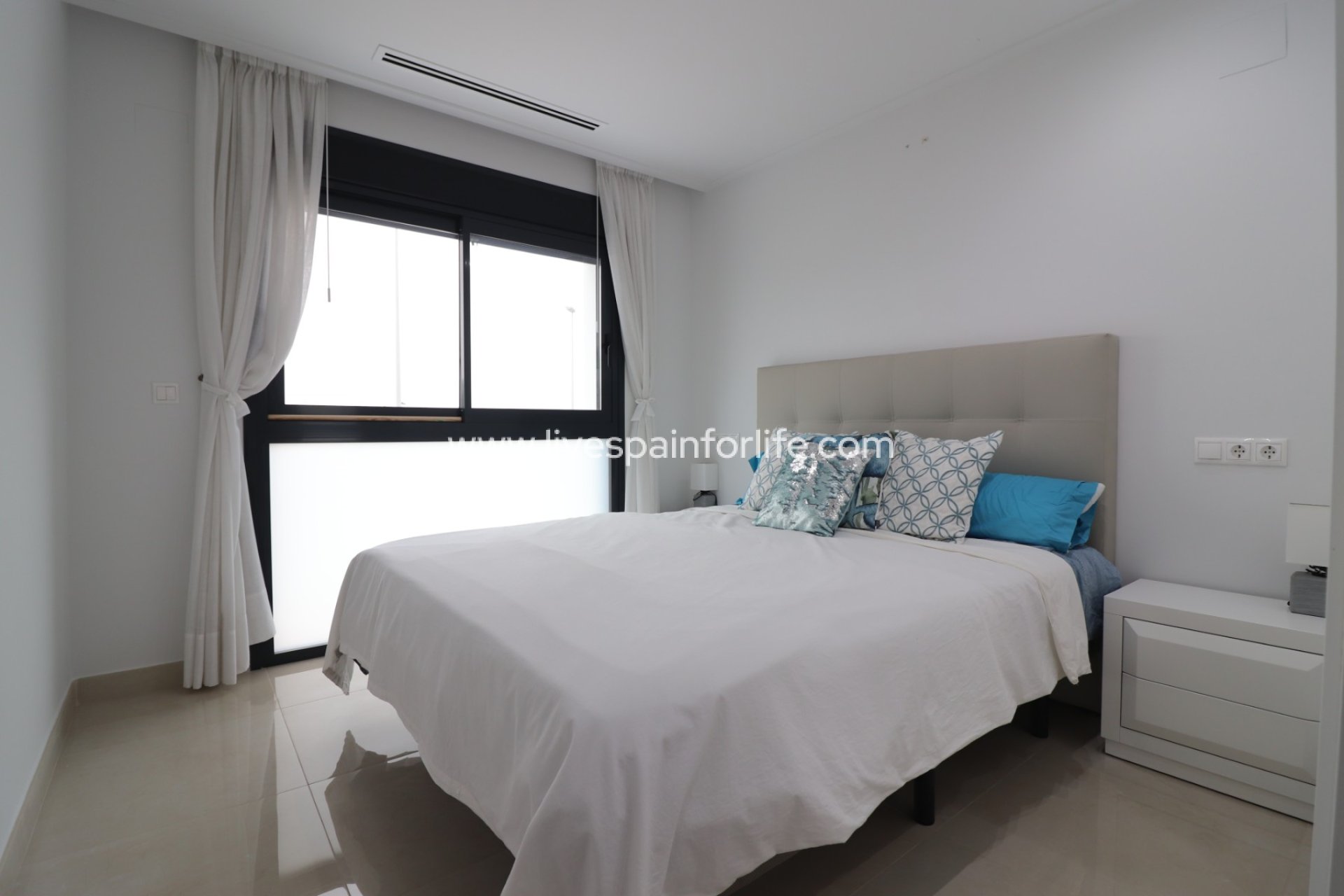 Resale - Villa (detached) -
Benijofar