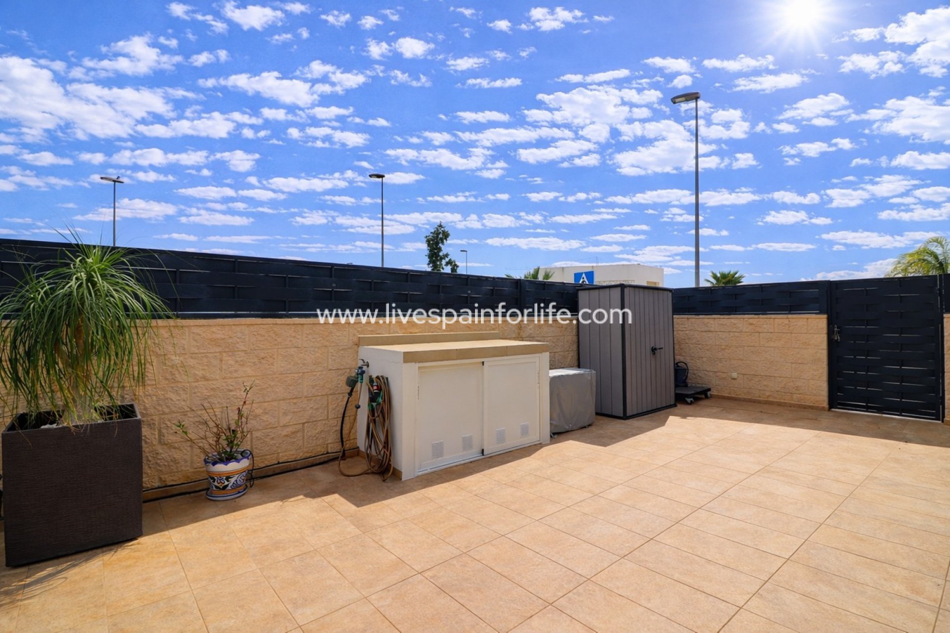 Resale - Villa (detached) -
Benijofar