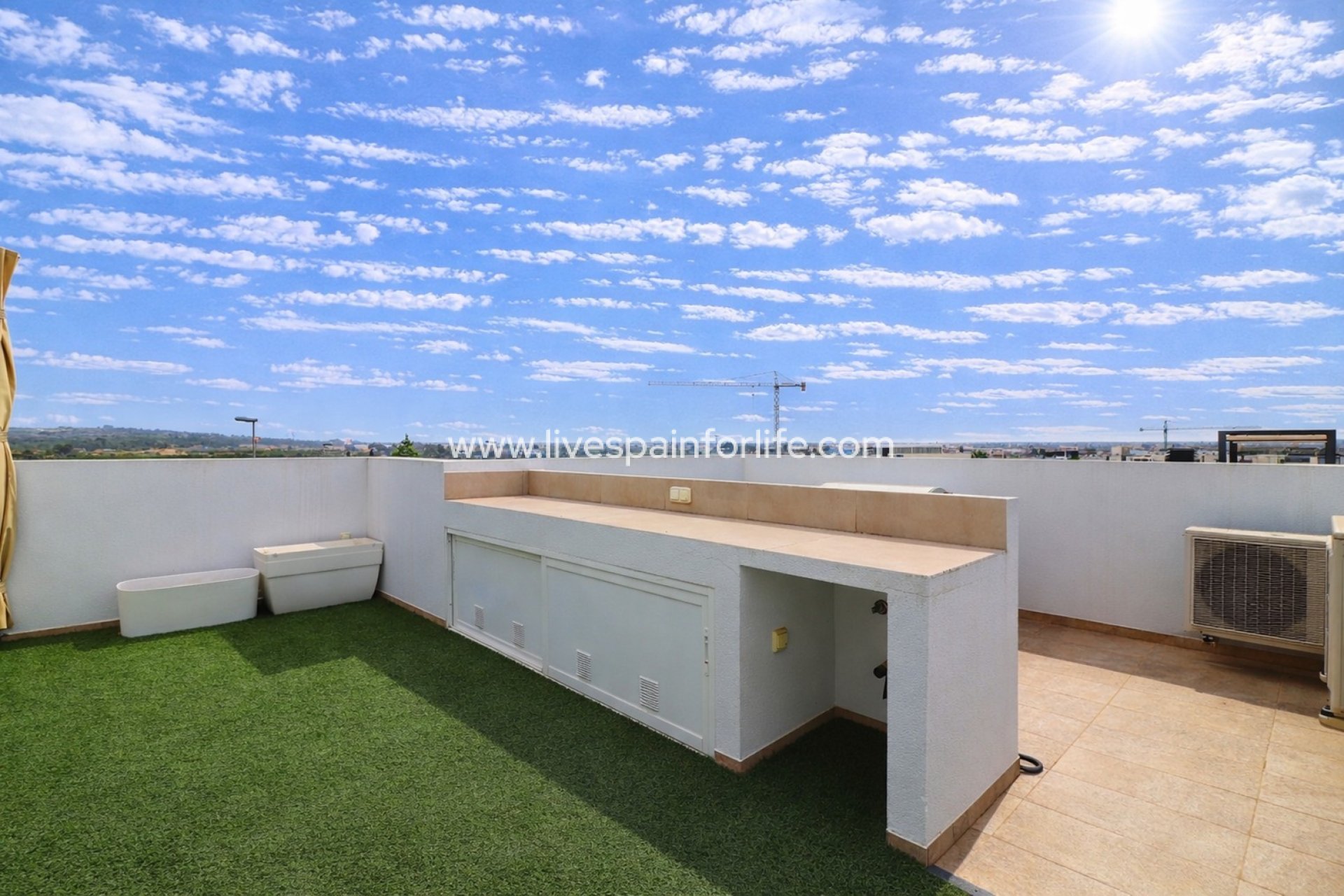 Resale - Villa (detached) -
Benijofar