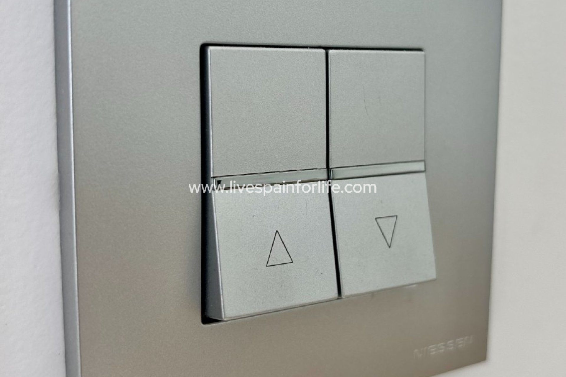 Resale - Villa (detached) -
Benijofar