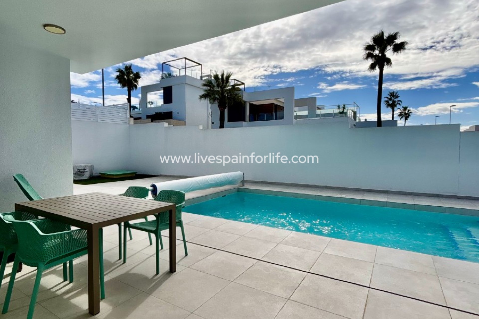 Resale - Villa (detached) -
Benijofar