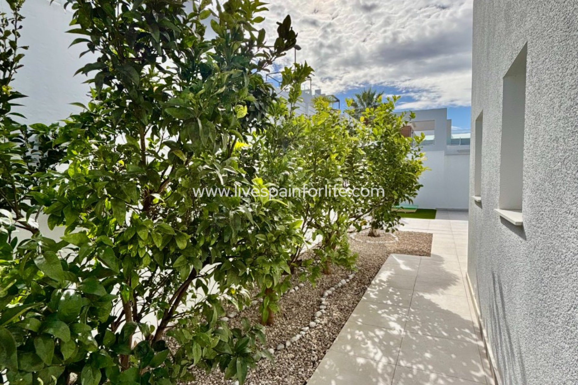 Resale - Villa (detached) -
Benijofar