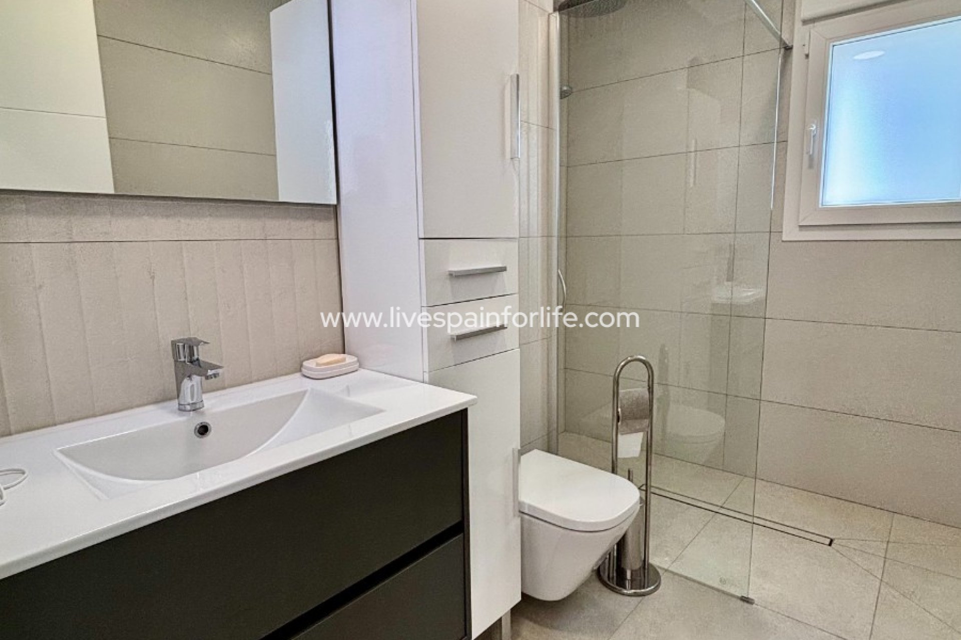 Resale - Villa (detached) -
Benijofar