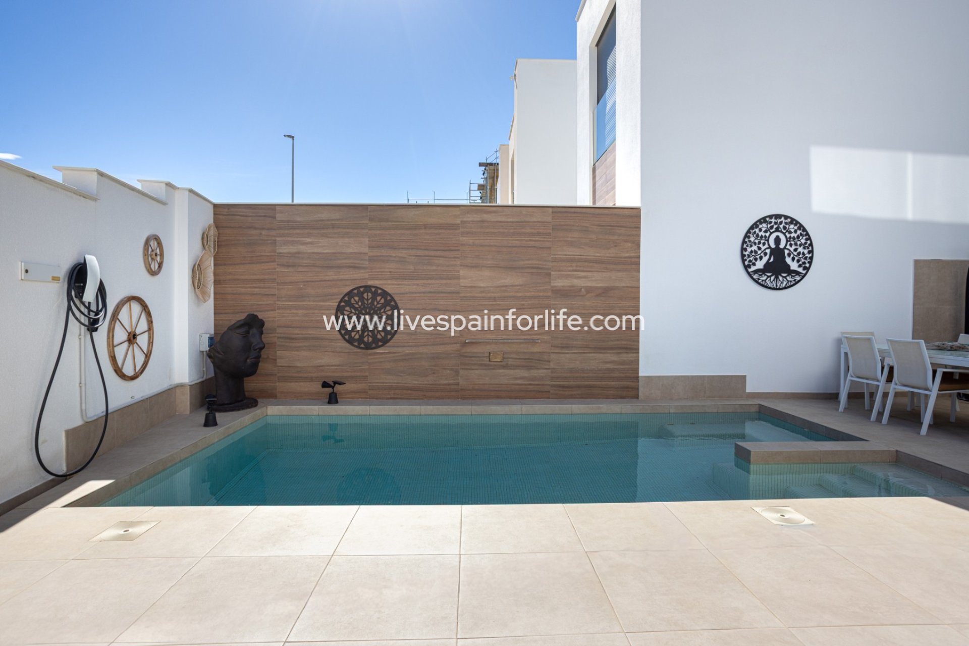Resale - Villa (detached) -
Benijofar