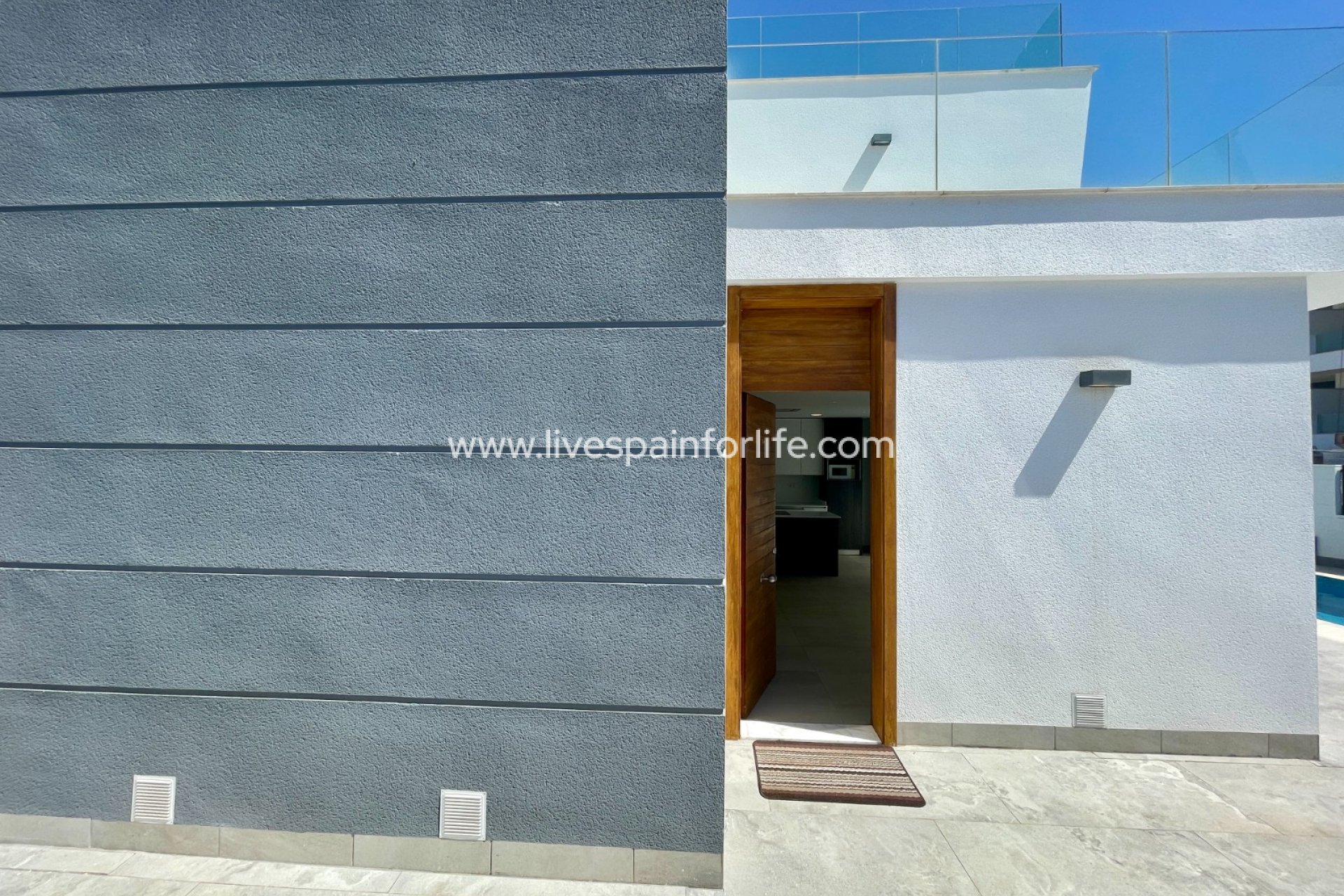 Resale - Villa (detached) -
Benijofar