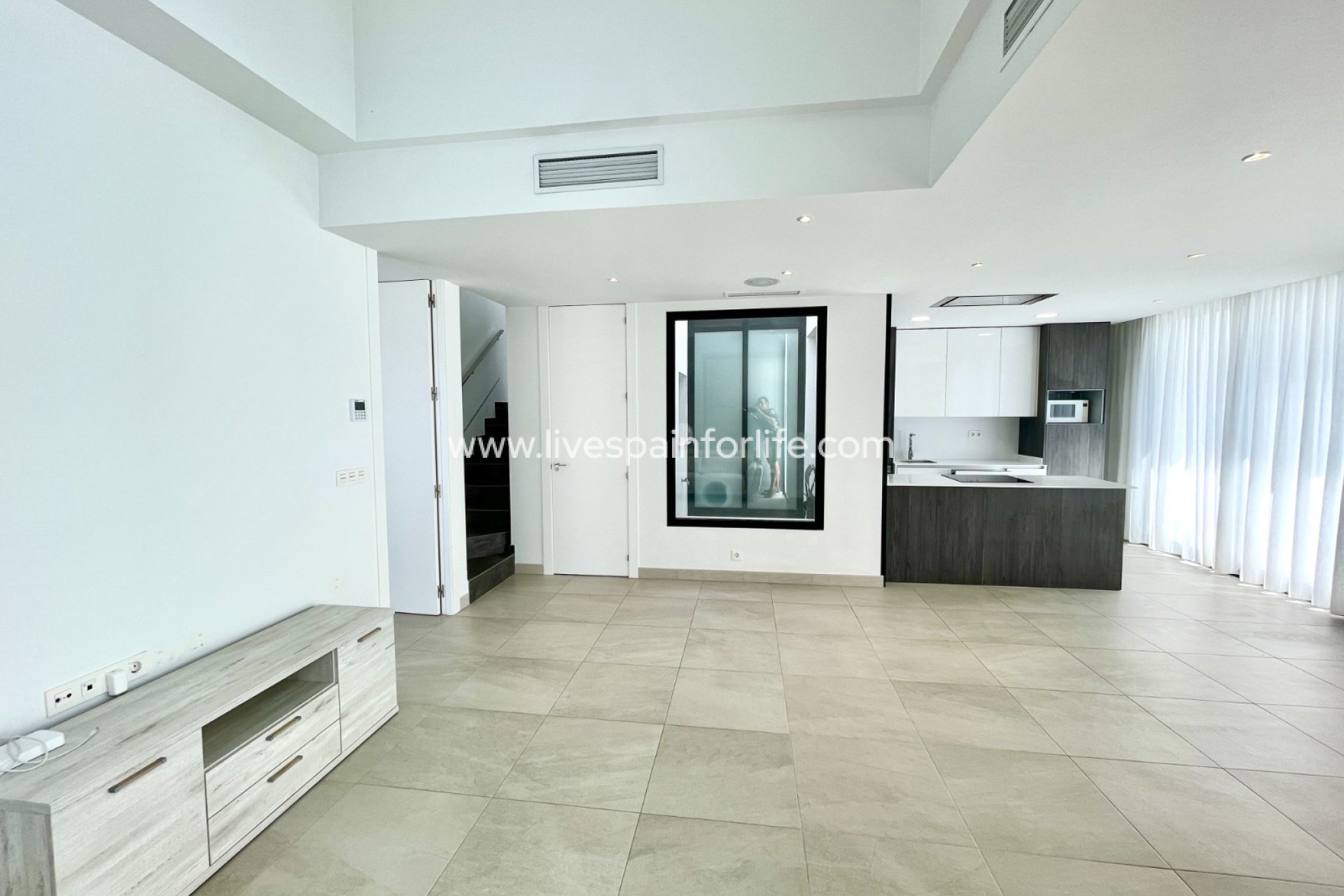 Resale - Villa (detached) -
Benijofar