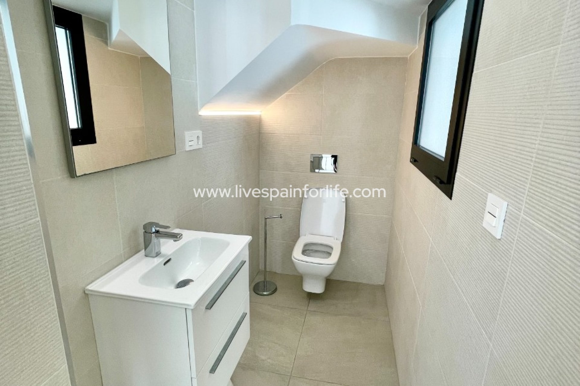Resale - Villa (detached) -
Benijofar