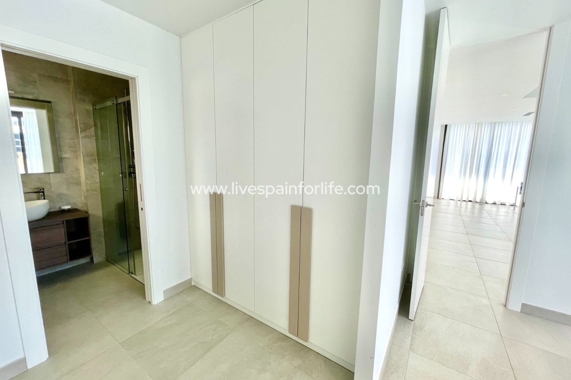 Resale - Villa (detached) -
Benijofar