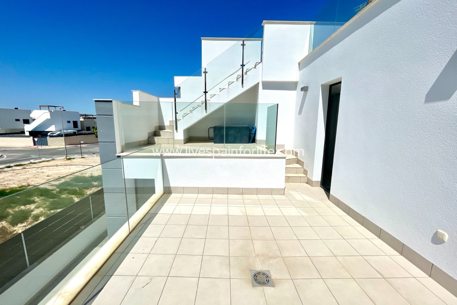 Resale - Villa (detached) -
Benijofar