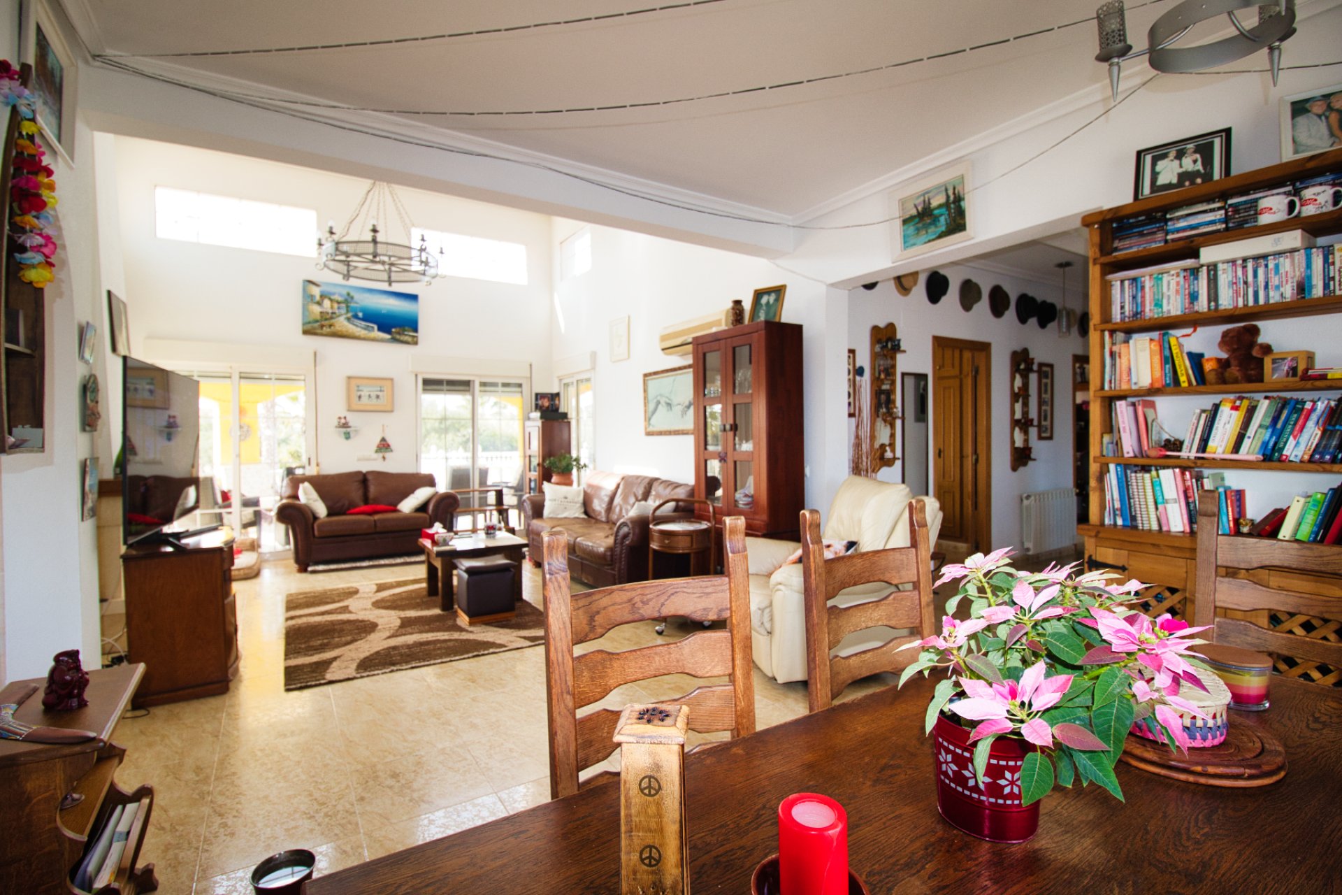 Resale - Villa (detached) -
Catral