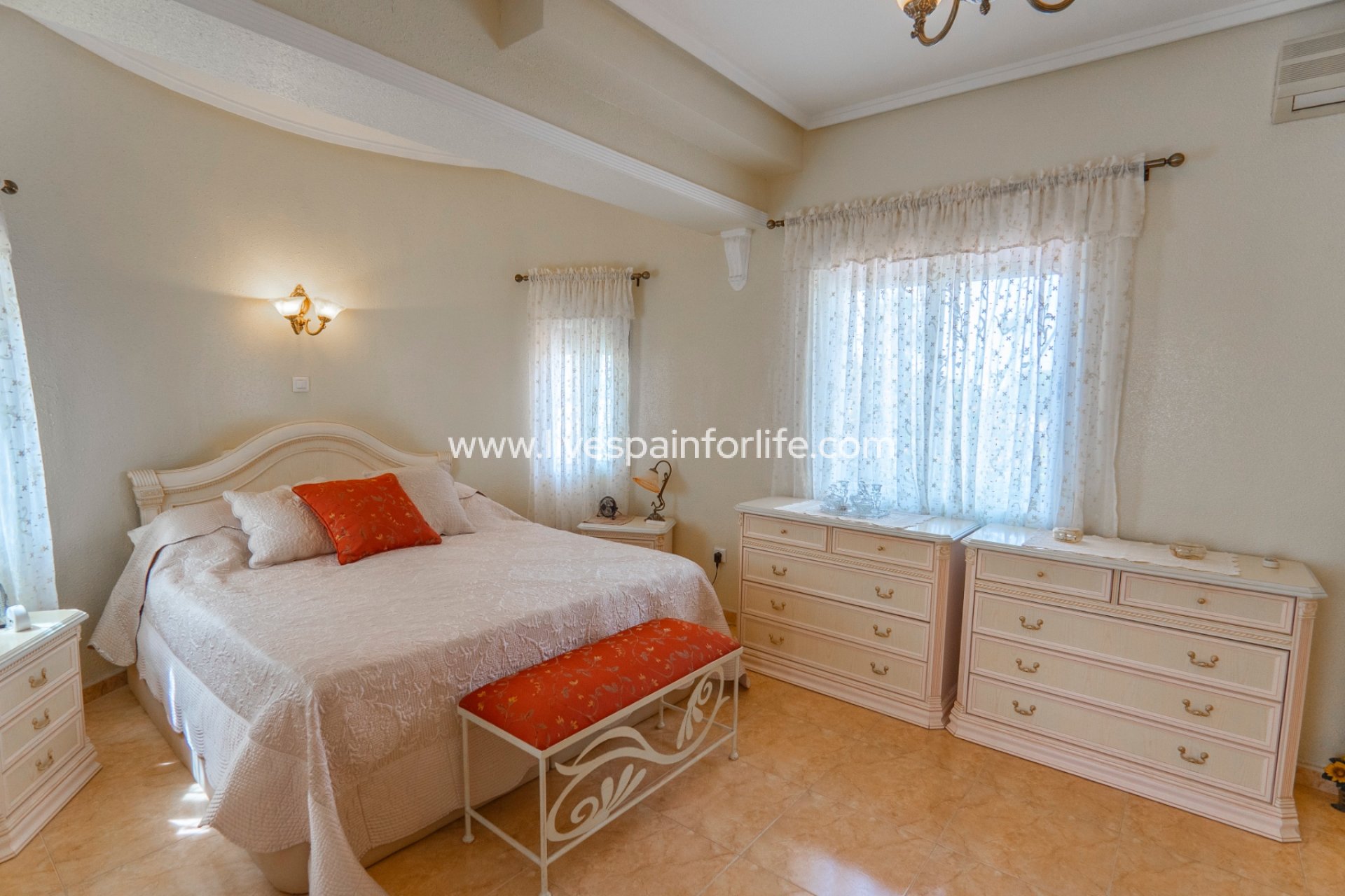 Resale - Villa (detached) -
Ciudad Quesada - Campo De Golf La Marquesa