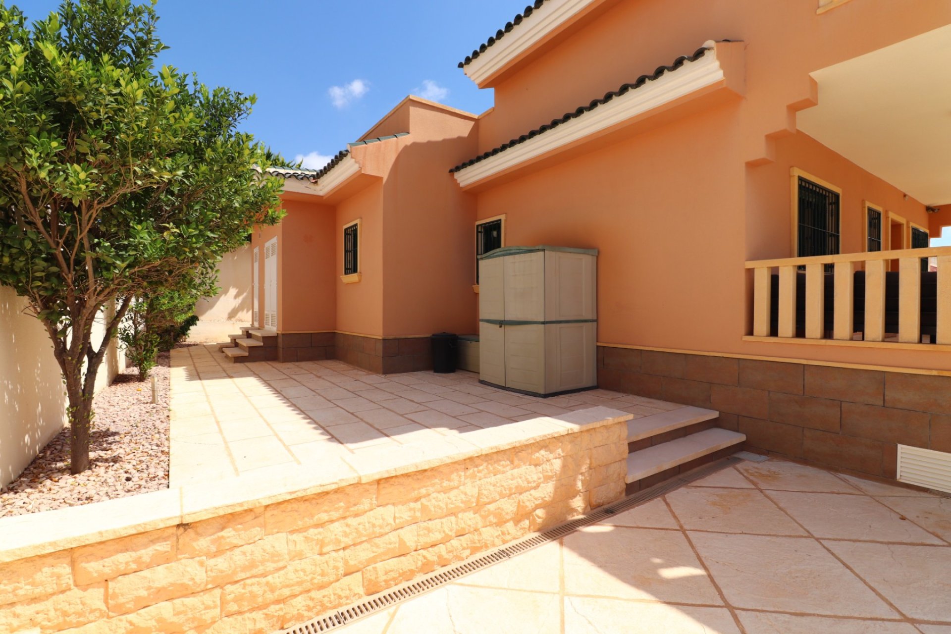 Resale - Villa (detached) -
Ciudad Quesada - La Fiesta