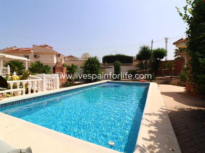 Resale - Villa (detached) -
Ciudad Quesada - La Fiesta