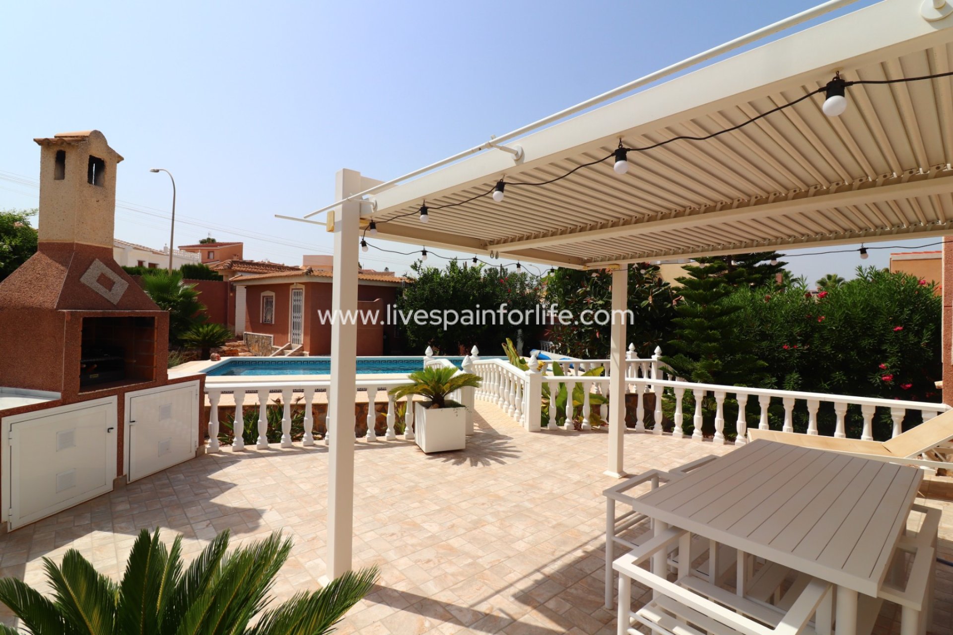 Resale - Villa (detached) -
Ciudad Quesada - La Fiesta