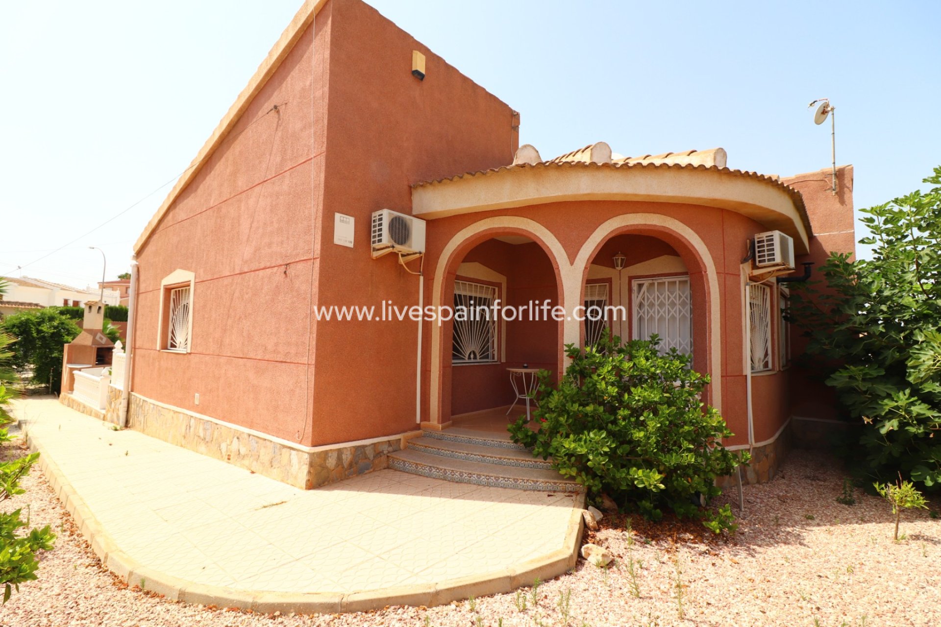 Resale - Villa (detached) -
Ciudad Quesada - La Fiesta