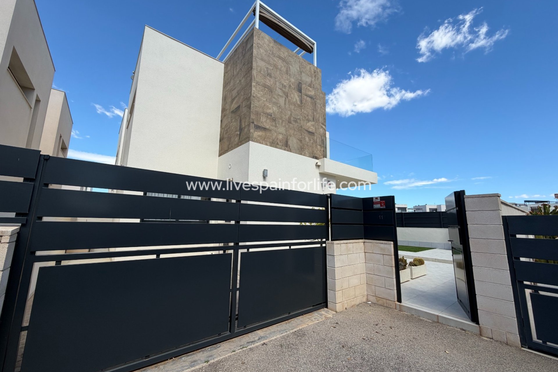 Resale - Villa (detached) -
Ciudad Quesada - La Laguna