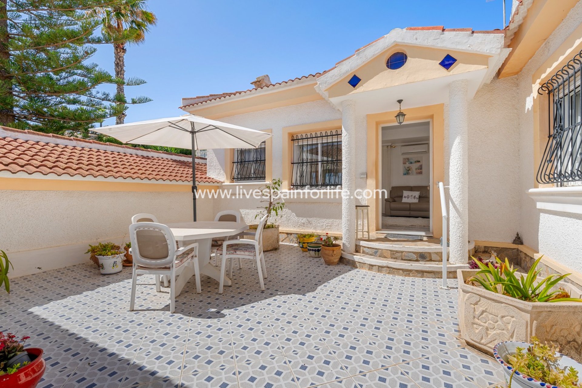 Resale - Villa (detached) -
Ciudad Quesada - La Marquesa