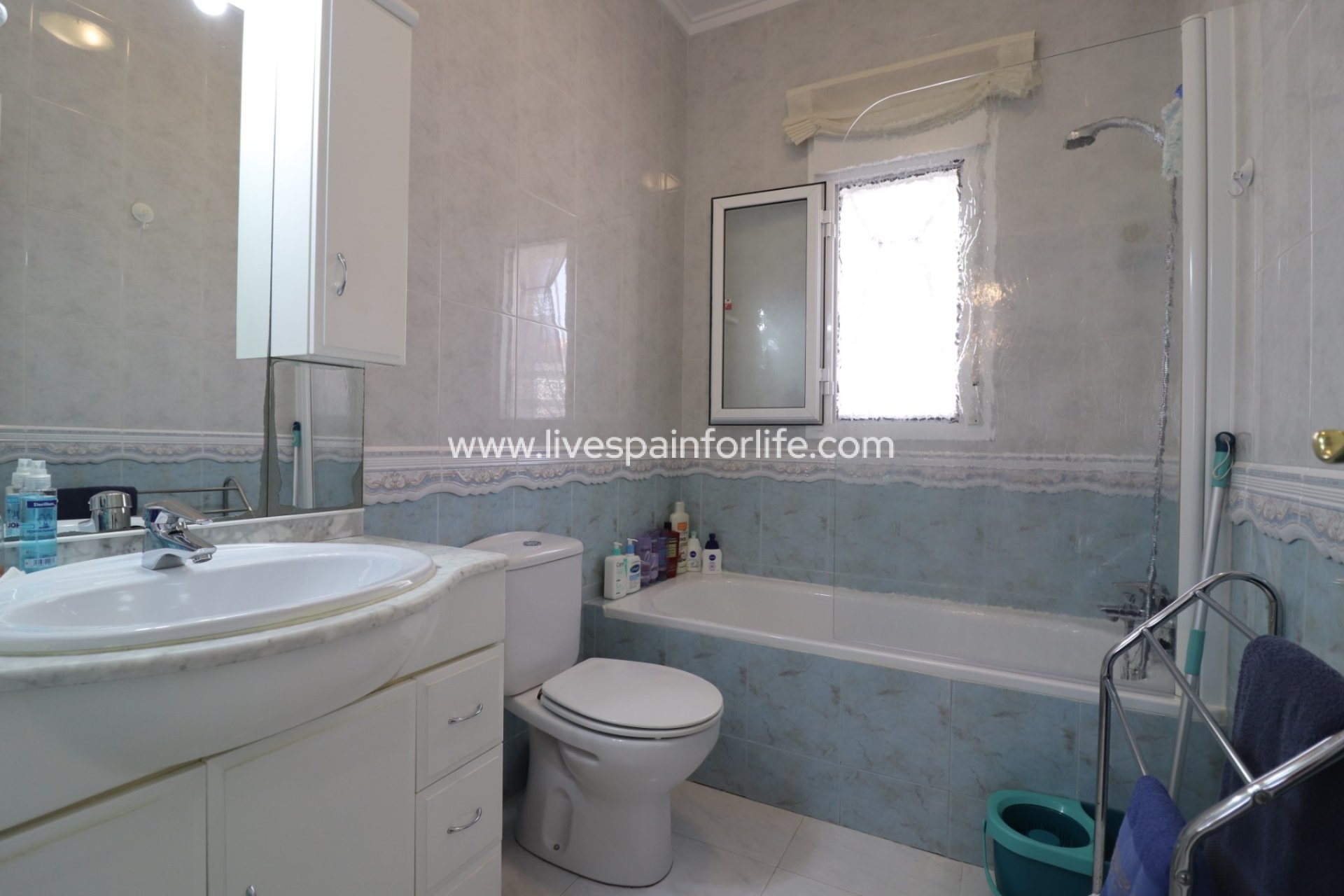Resale - Villa (detached) -
Ciudad Quesada - La Marquesa