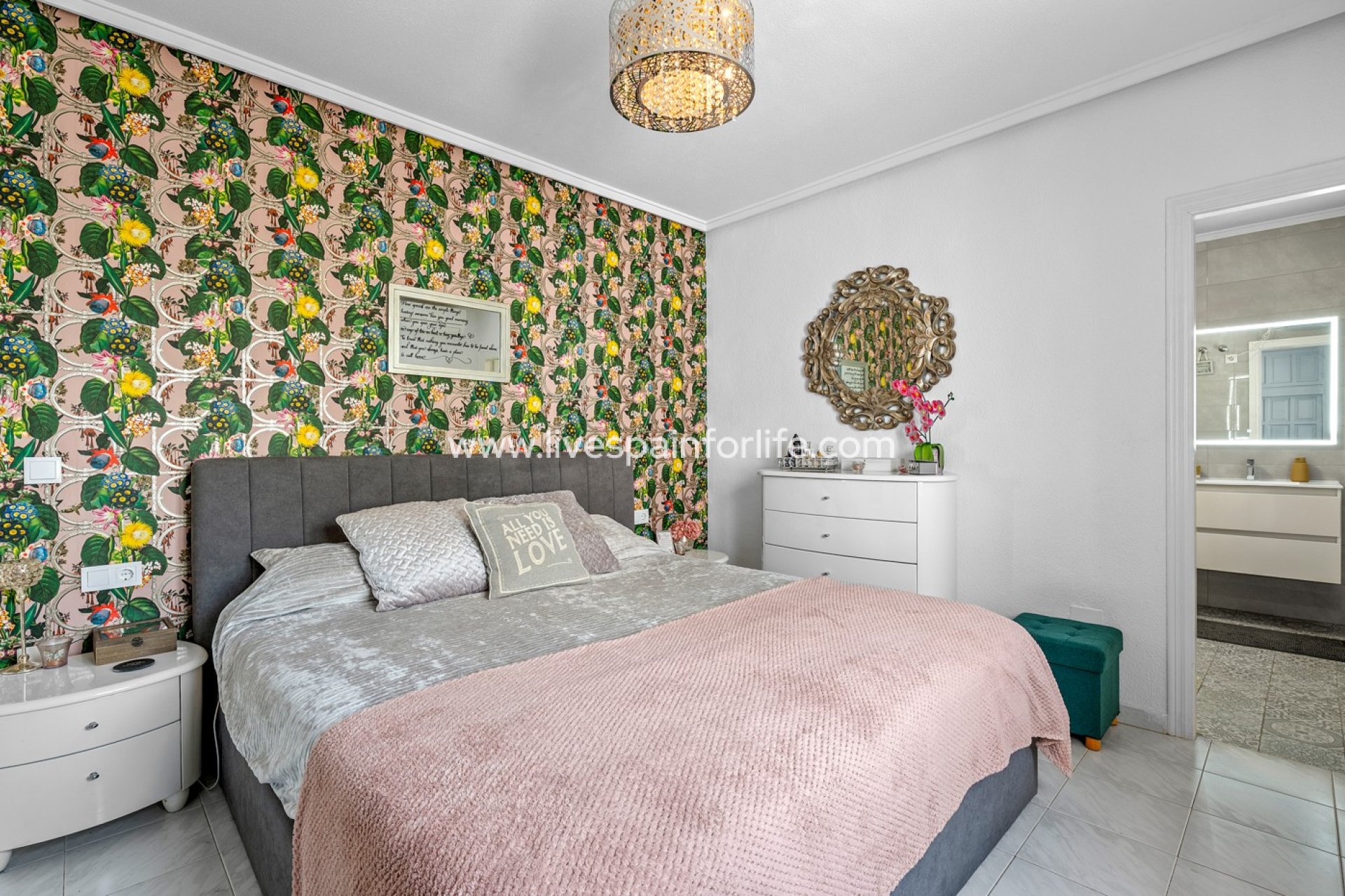 Resale - Villa (detached) -
Ciudad Quesada - Pueblo Bravo