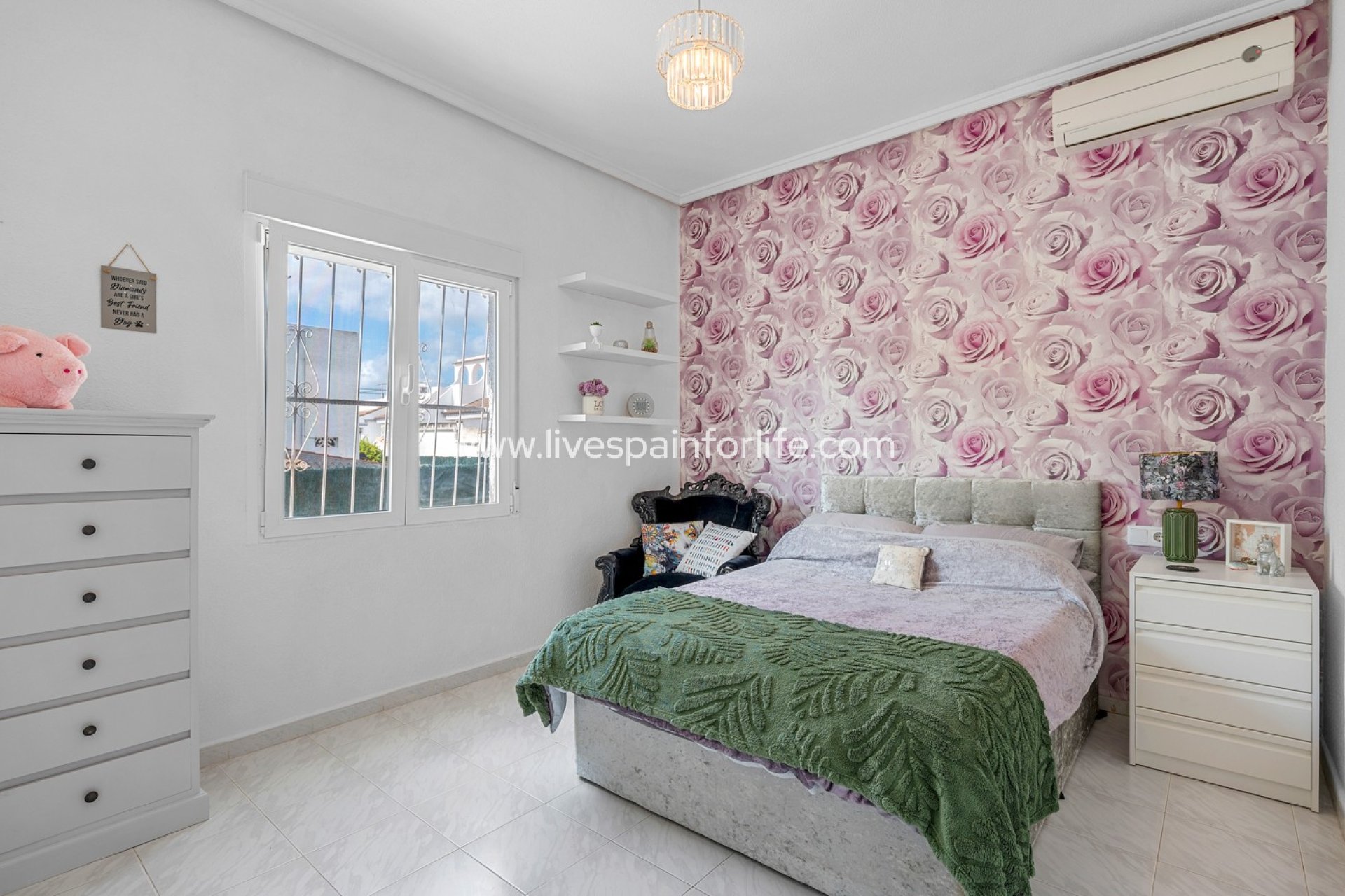 Resale - Villa (detached) -
Ciudad Quesada - Pueblo Bravo