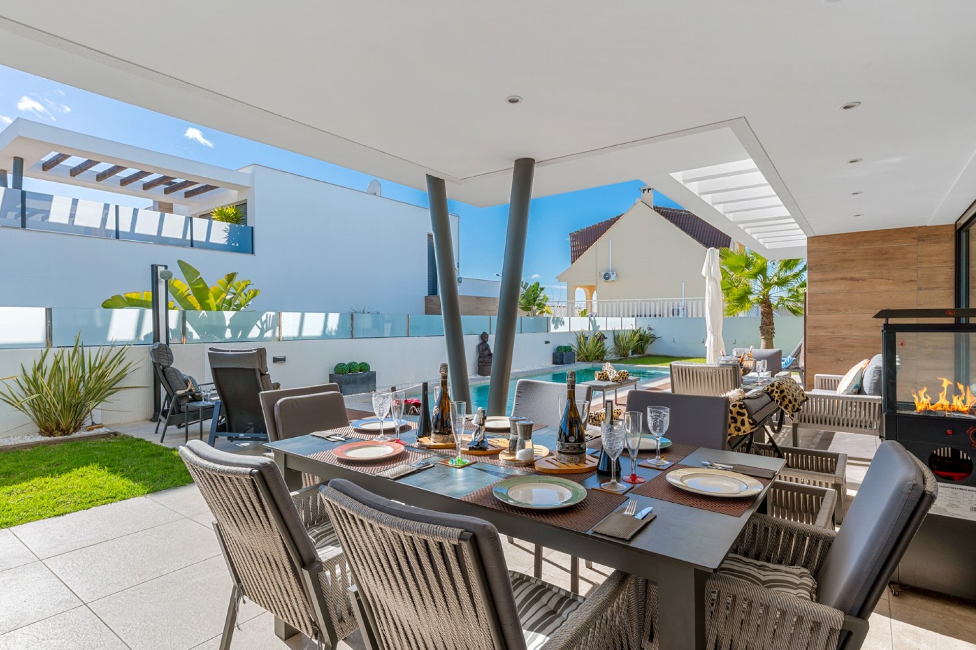 Resale - Villa (detached) -
Ciudad Quesada