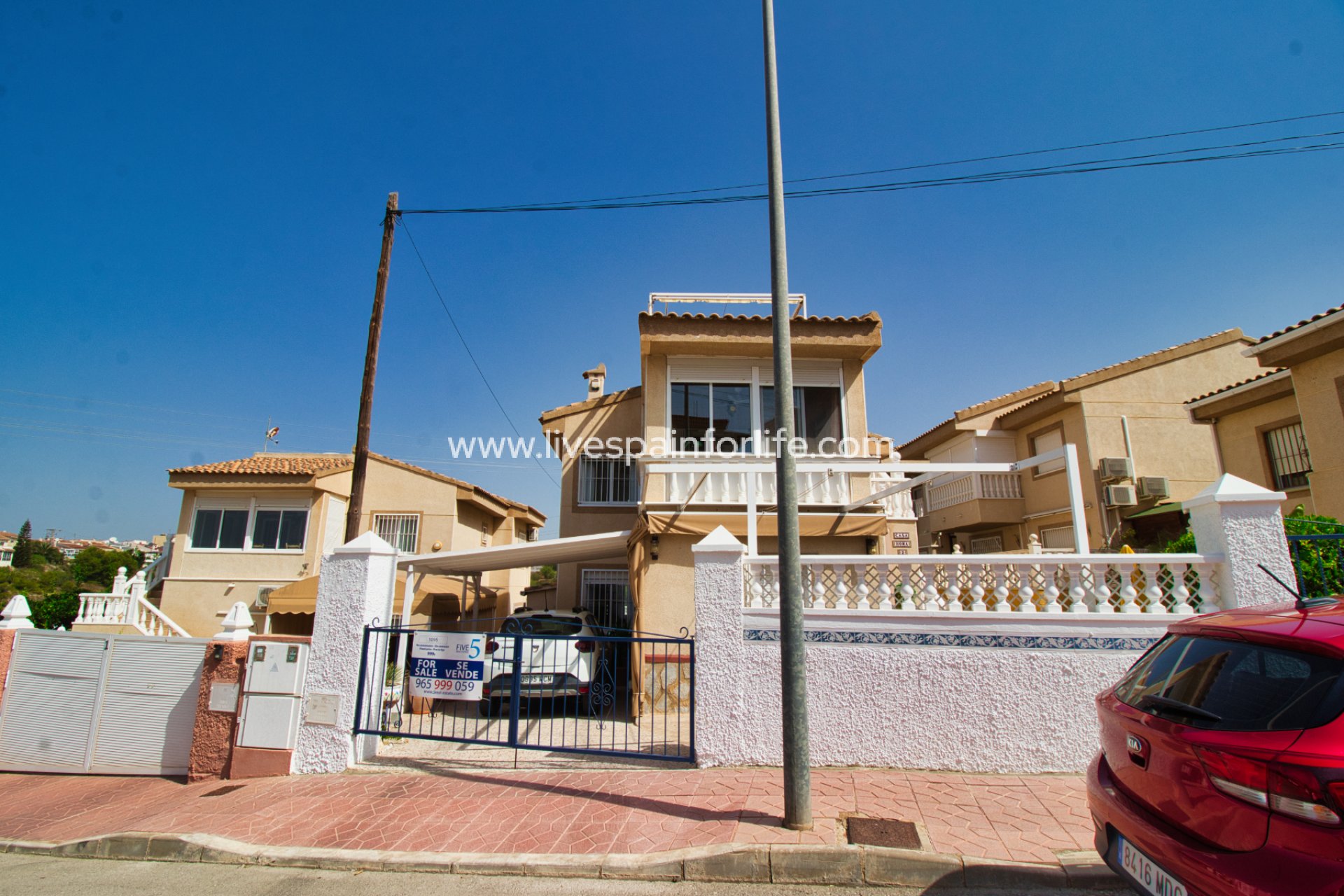 Resale - Villa (detached) -
Ciudad Quesada