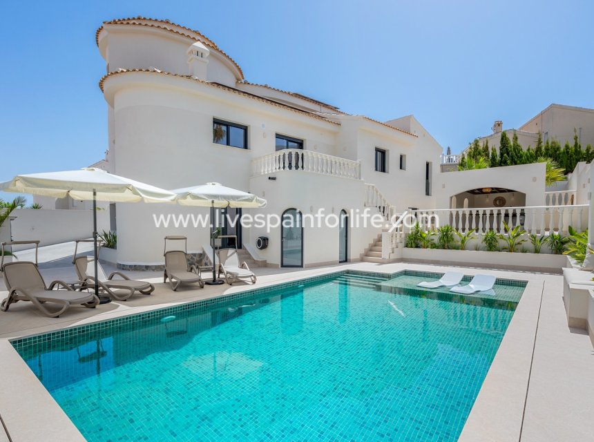 Resale - Villa (detached) -
Ciudad Quesada