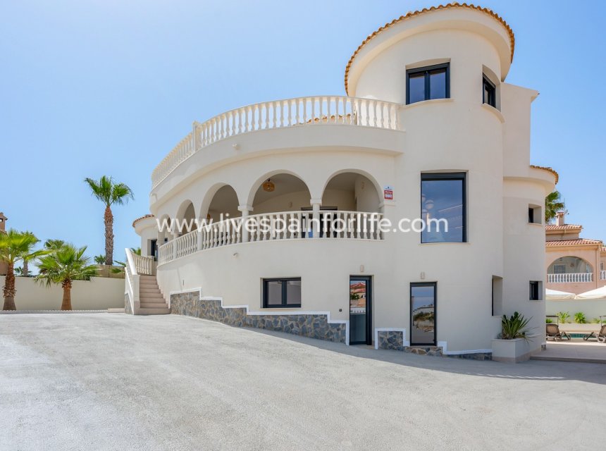Resale - Villa (detached) -
Ciudad Quesada