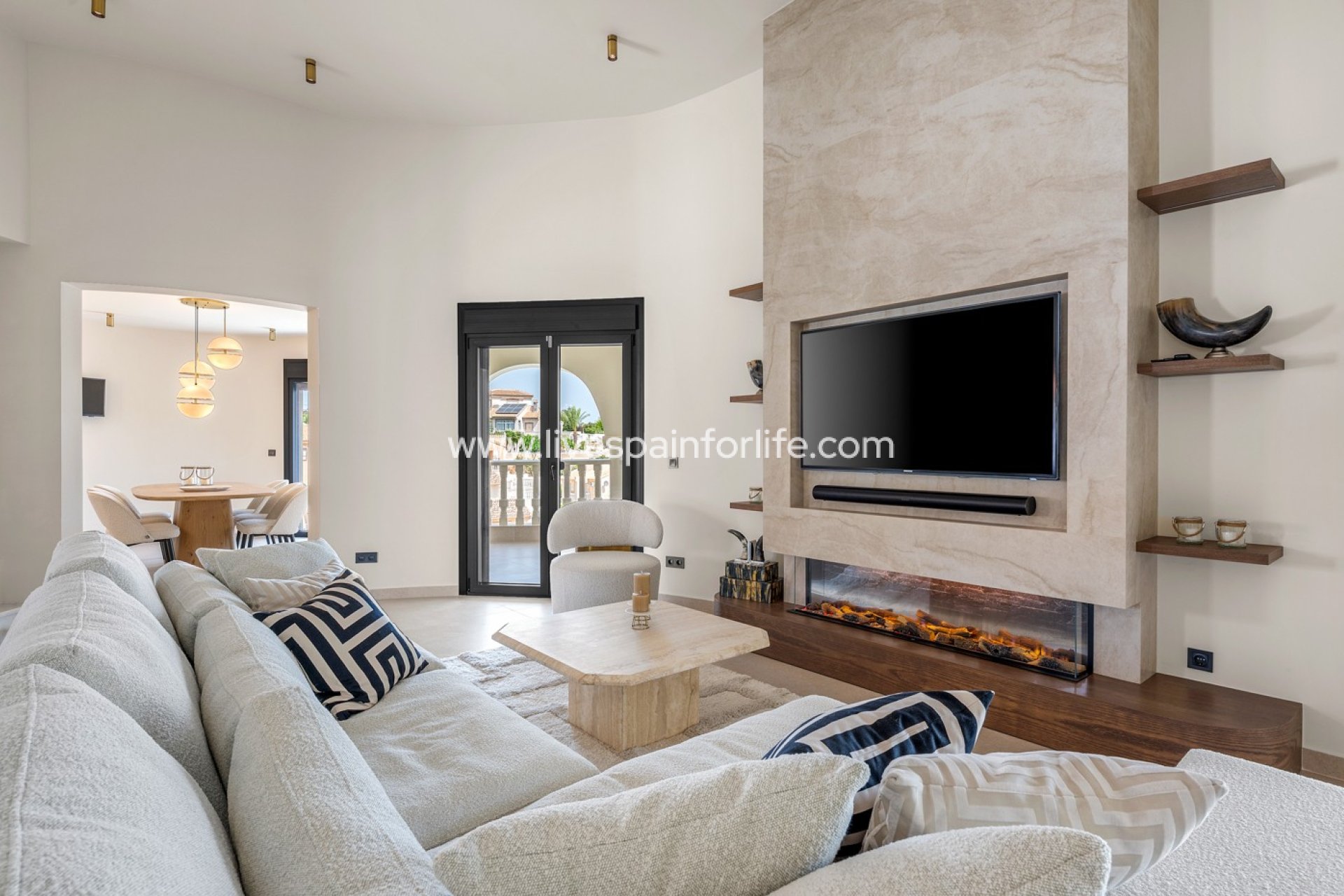 Resale - Villa (detached) -
Ciudad Quesada