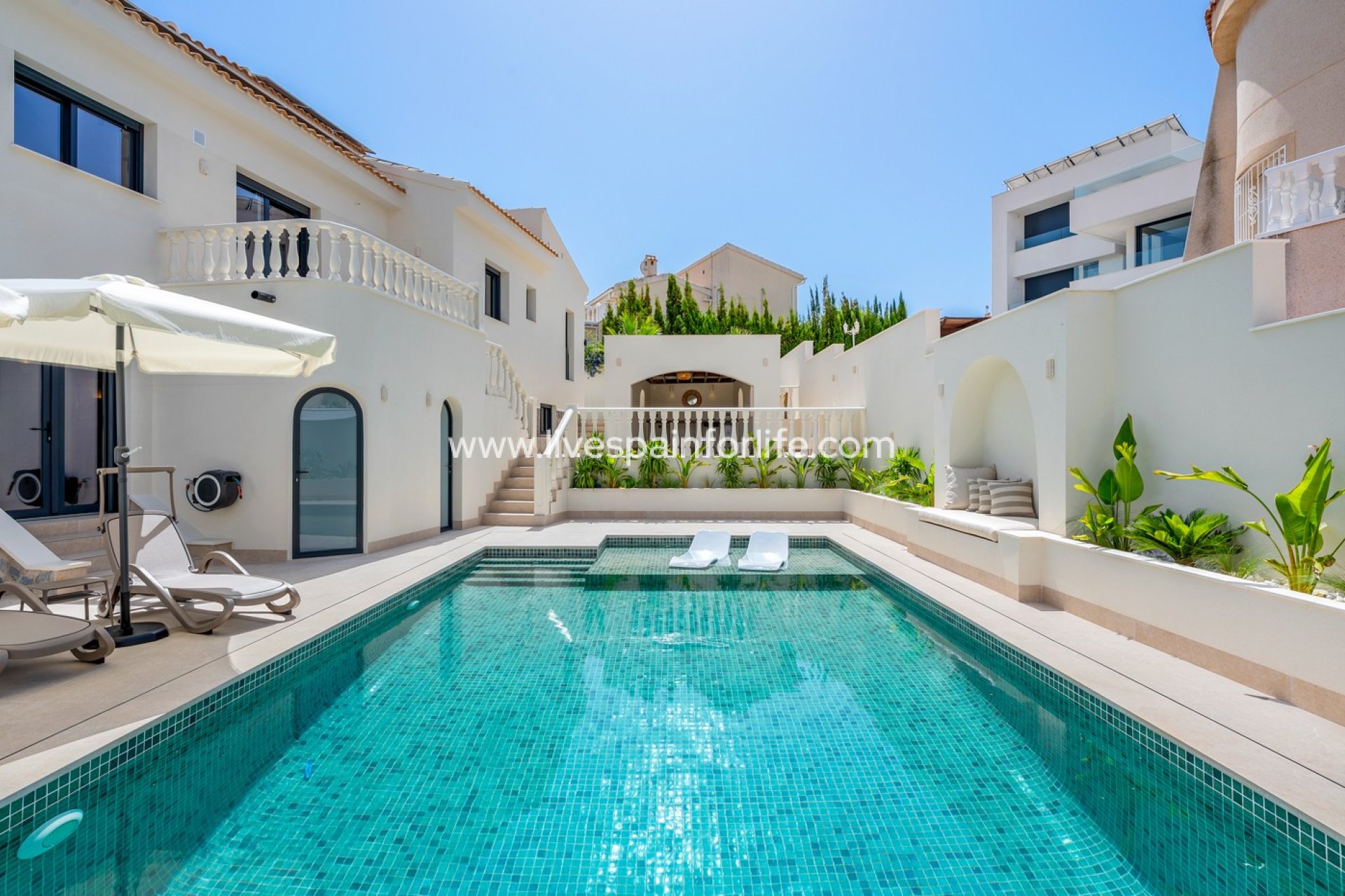 Resale - Villa (detached) -
Ciudad Quesada