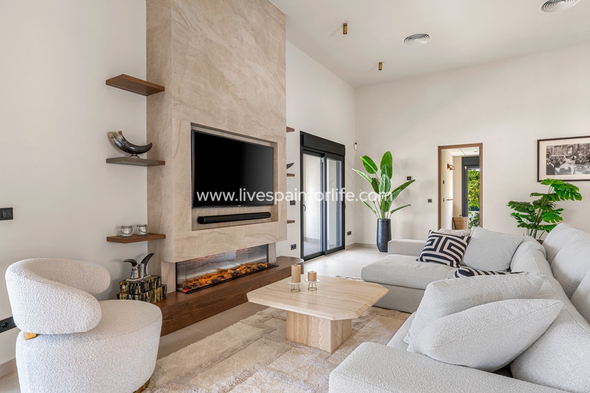 Resale - Villa (detached) -
Ciudad Quesada