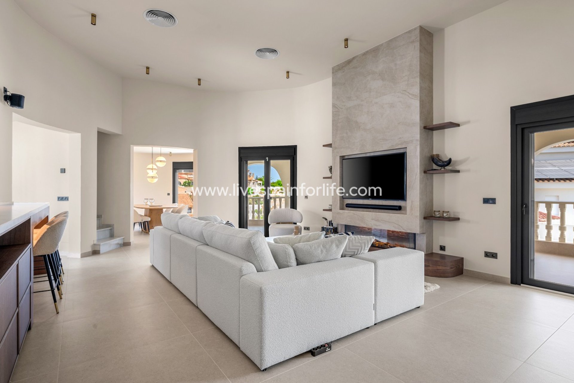 Resale - Villa (detached) -
Ciudad Quesada