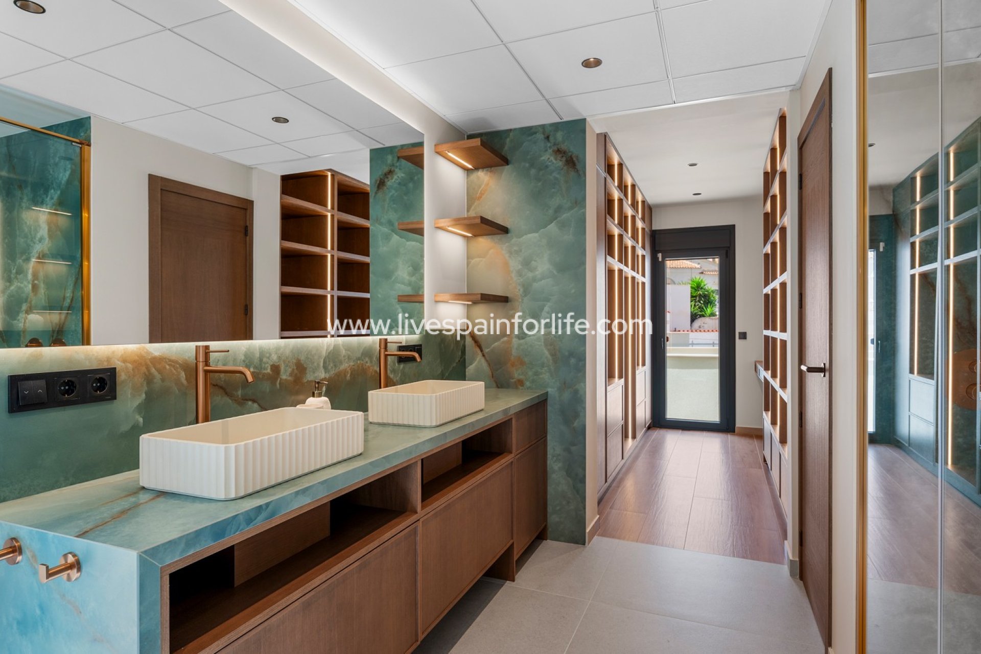 Resale - Villa (detached) -
Ciudad Quesada