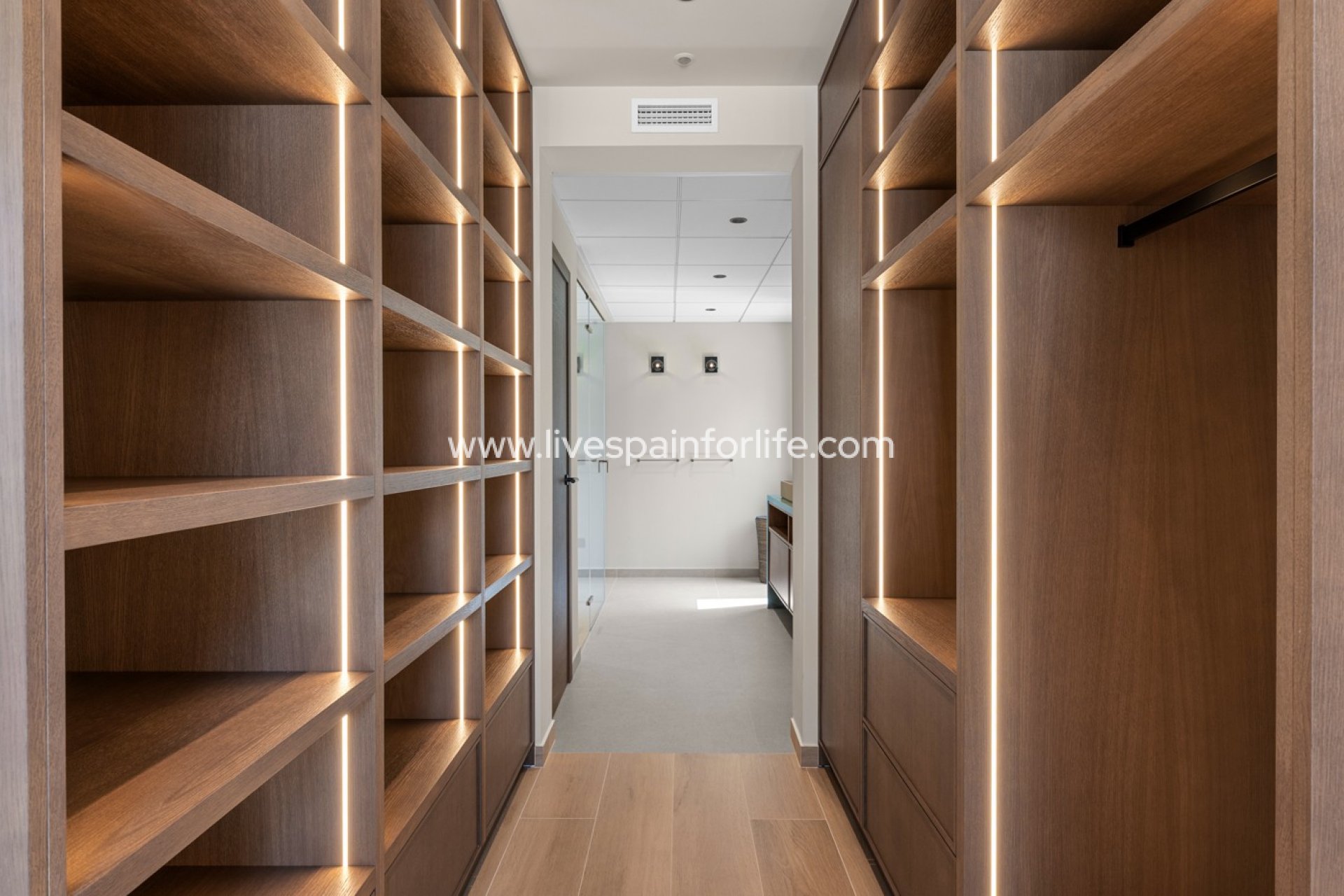 Resale - Villa (detached) -
Ciudad Quesada