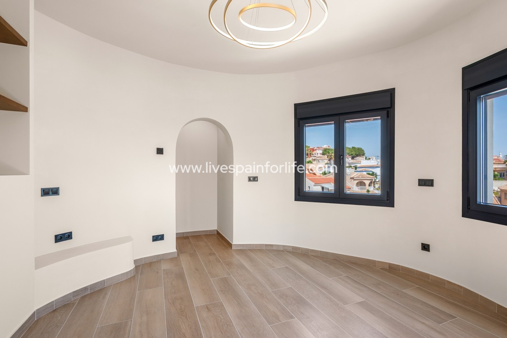 Resale - Villa (detached) -
Ciudad Quesada