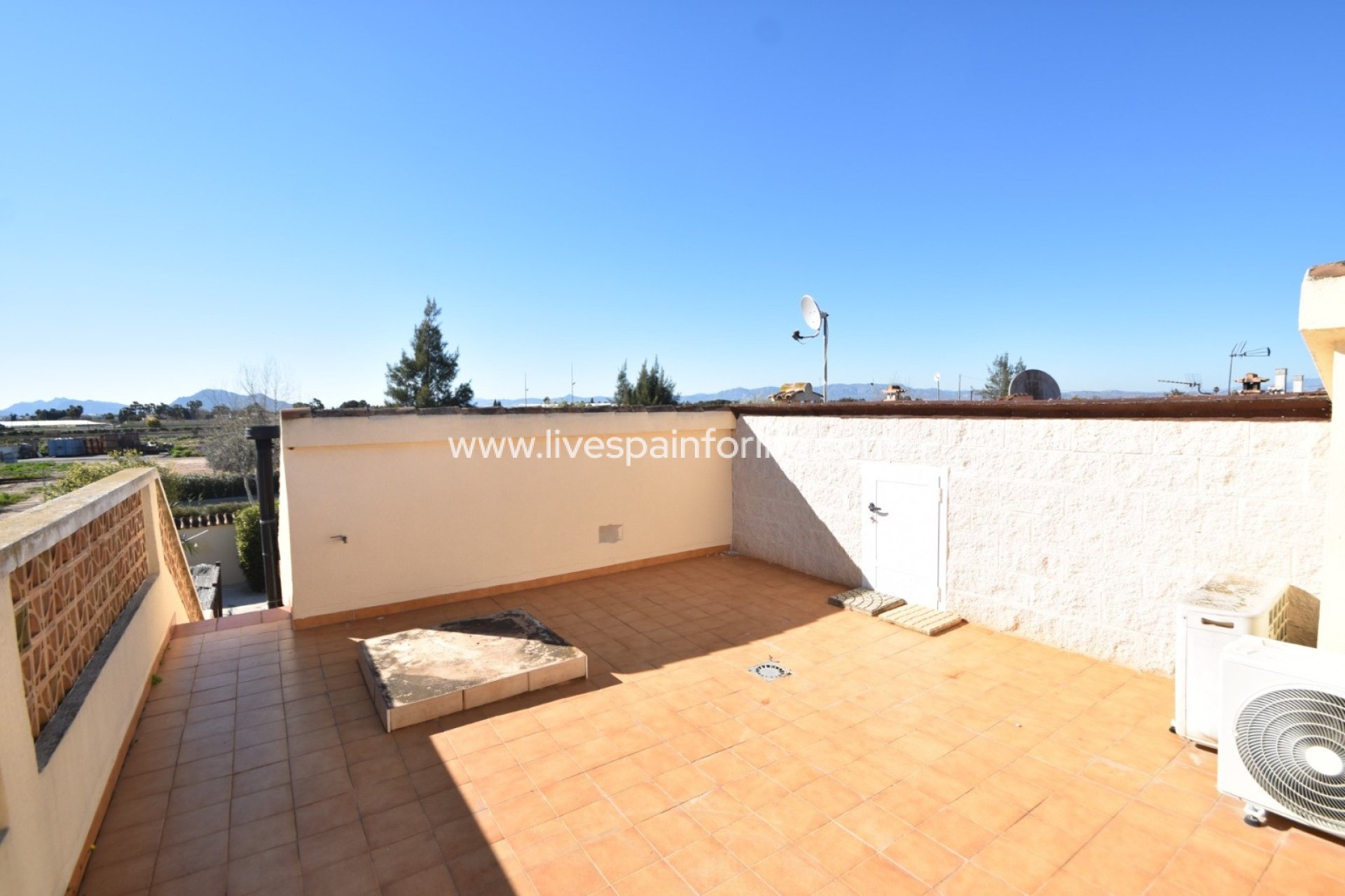 Resale - Villa (detached) -
Daya Vieja