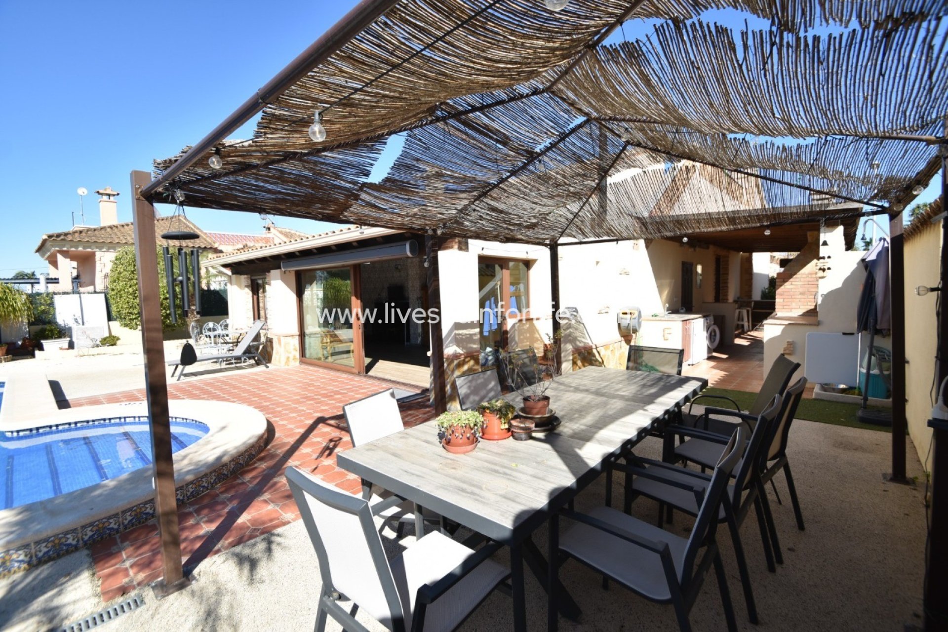 Resale - Villa (detached) -
Daya Vieja