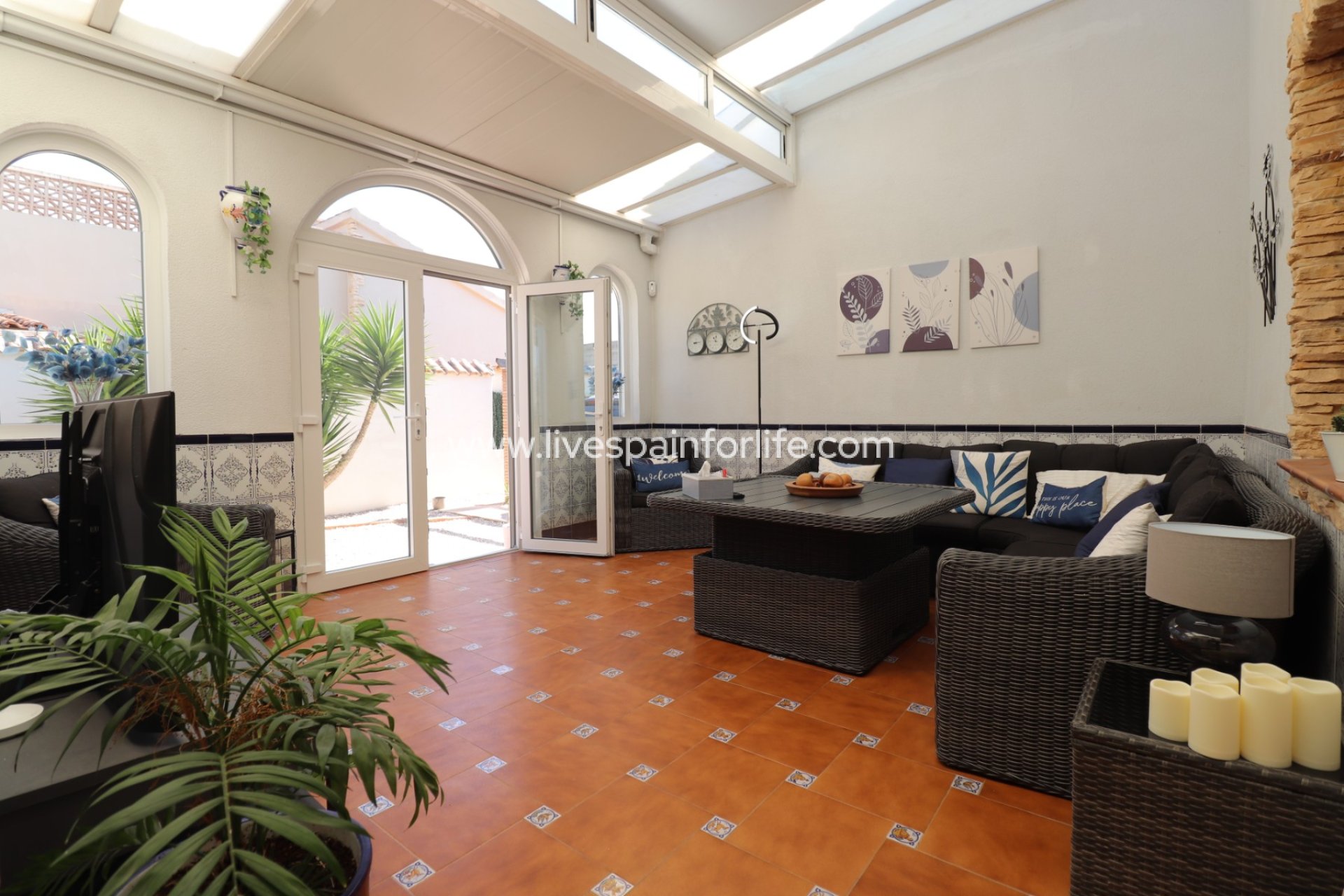 Resale - Villa (detached) -
Formentera Del Segura - Fincas de La Vega