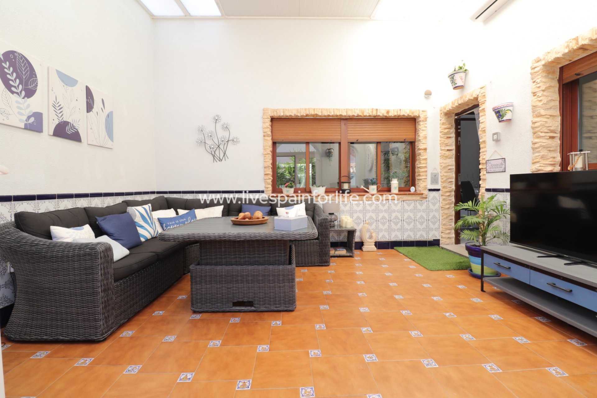 Resale - Villa (detached) -
Formentera Del Segura - Fincas de La Vega