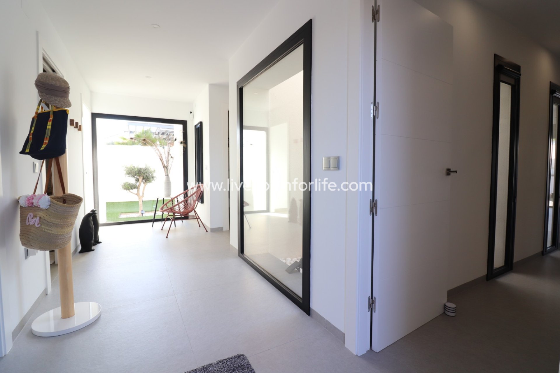 Resale - Villa (detached) -
Formentera Del Segura - Fincas de La Vega