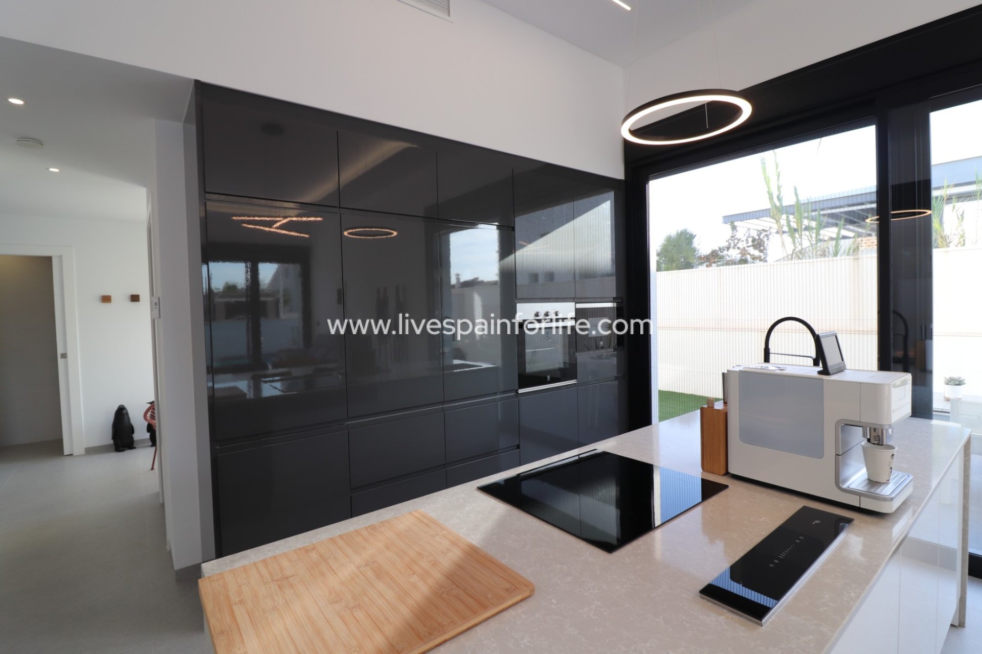 Resale - Villa (detached) -
Formentera Del Segura - Fincas de La Vega