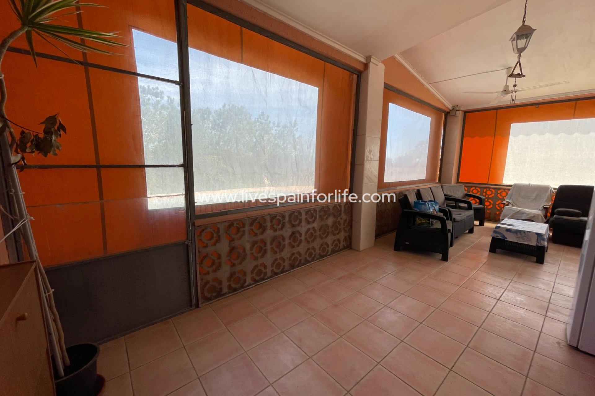Resale - Villa (detached) -
Guardamar del Segura - Valencian Community