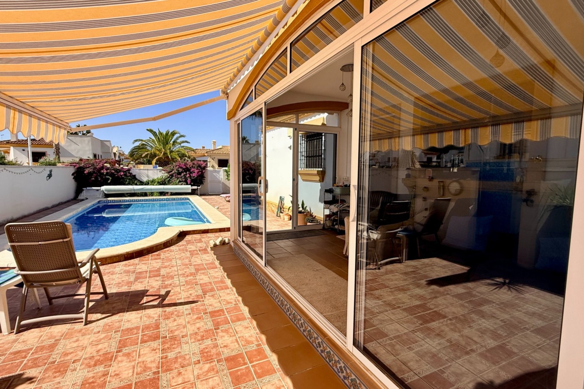 Resale - Villa (detached) -
Hondon De Las Nieves