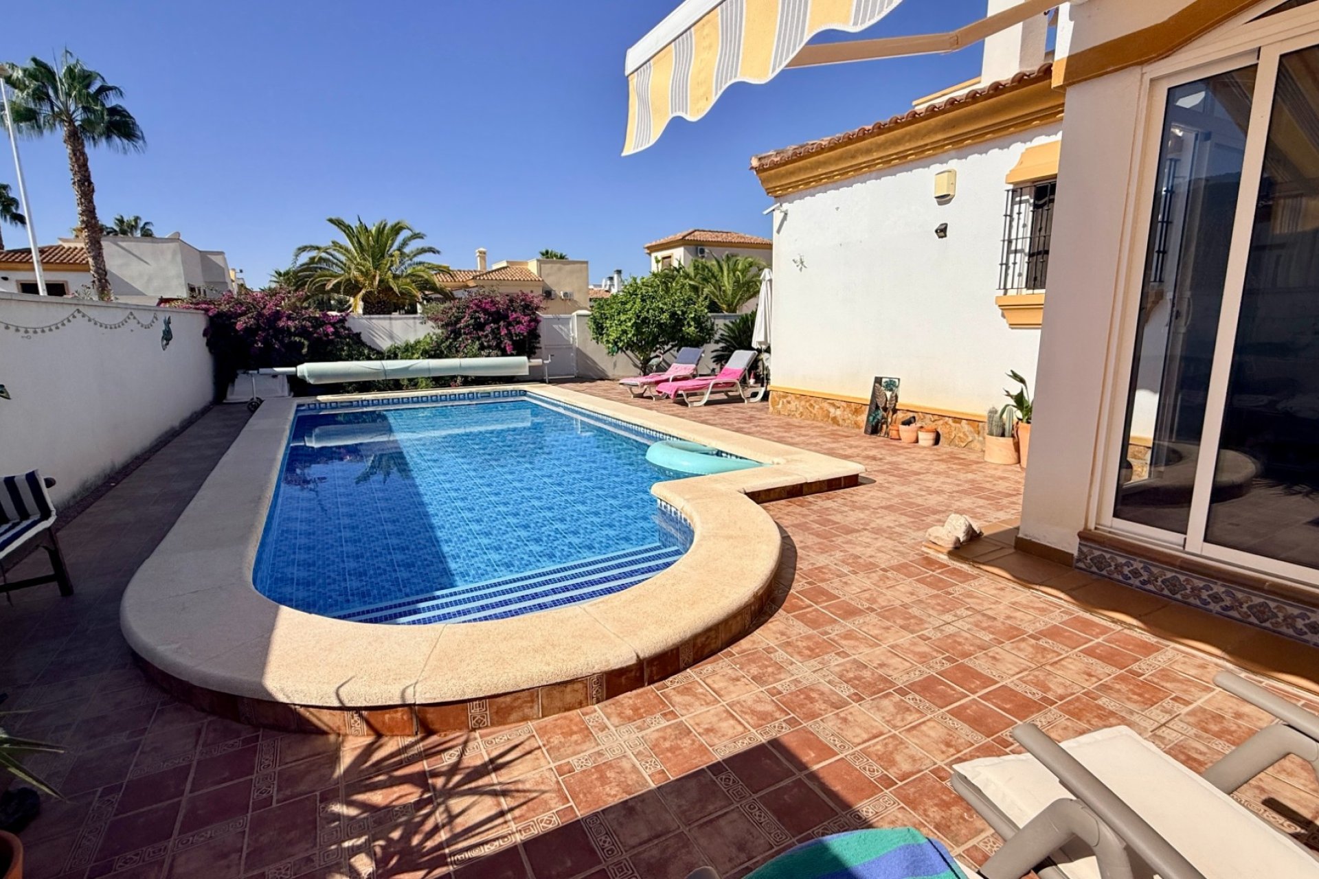 Resale - Villa (detached) -
Hondon De Las Nieves